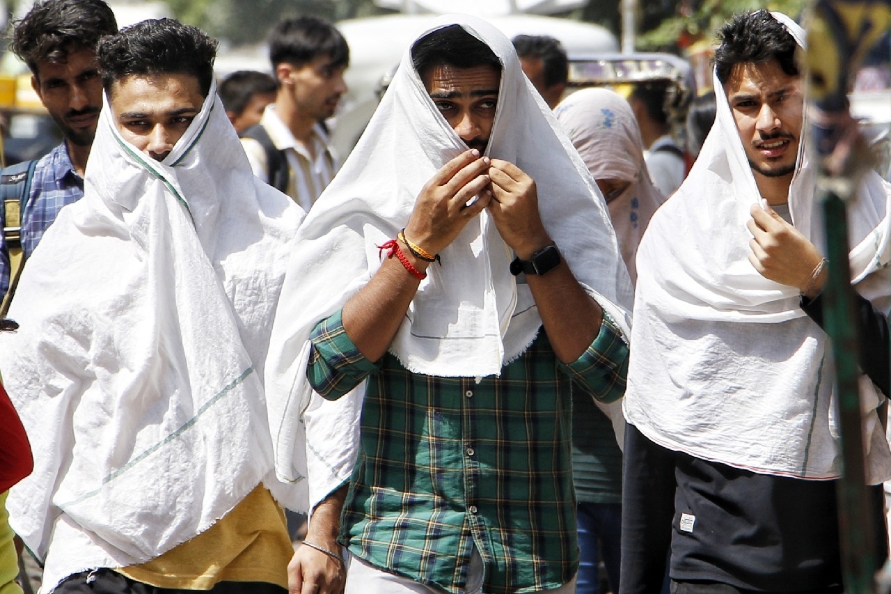 Election Commission extends polling hours in Telangana