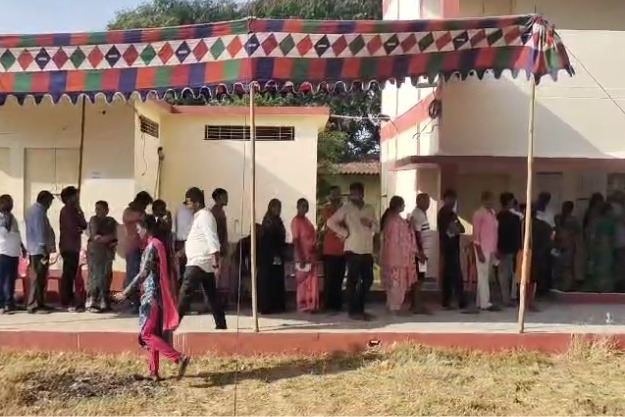 9.05 pc turnout in Andhra Pradesh in first two hours