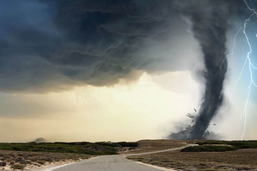 8 killed as tornadoes leave trail of death and destruction in US