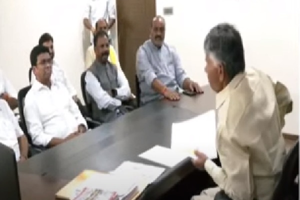 Chandrababu Naidu Schedules Meeting with TDP MPs