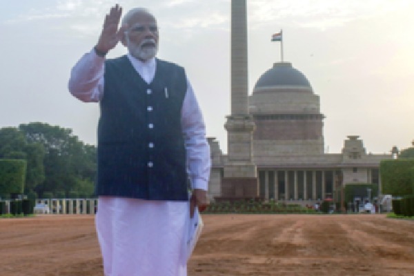 Narendra Modi to take oath as Prime Minister at 7.15 pm today