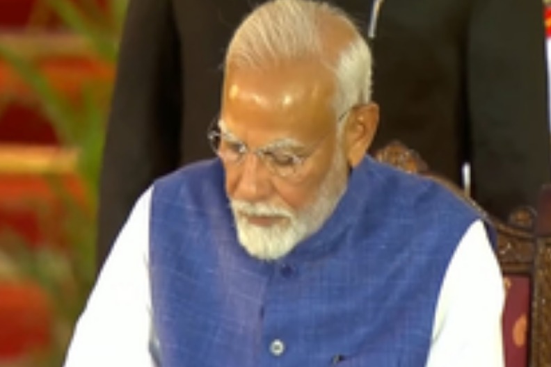 PM Modi, 71 Ministers take oath of office