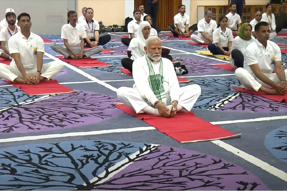 PM Modi leads Yoga Day celebrations with hundreds of participants on banks of Dal Lake in Kashmir