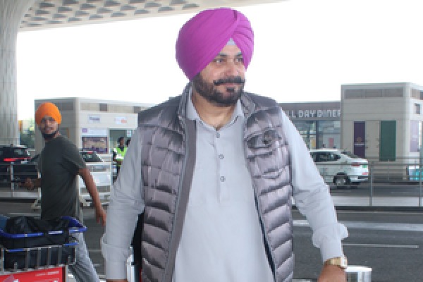 T20 World Cup: Navjot Singh Sidhu roots for Indian team in poetic style ahead of Bangladesh clash