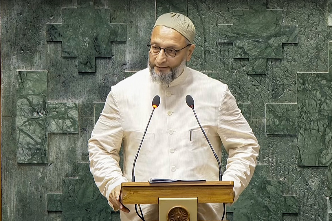 'Jai Palestine' slogan: Complaints demand President to disqualify Owaisi