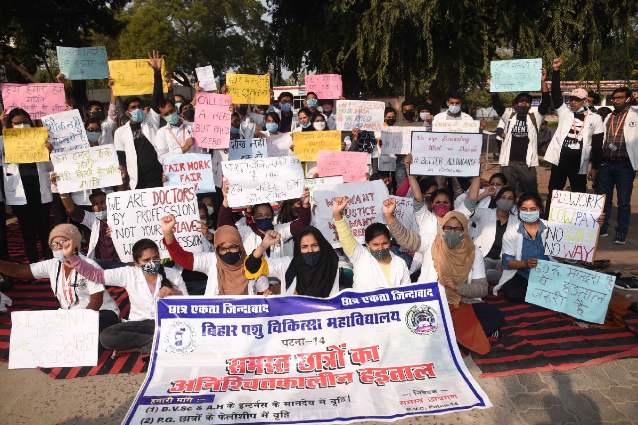 Telangana junior doctors temporarily call off strike