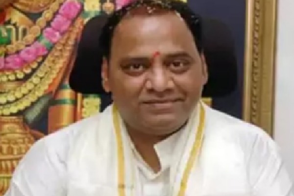 Retired IAS Officer Srinivasaraju Appointed as Telangana State Advisor; Eight IPS Officers Transferred