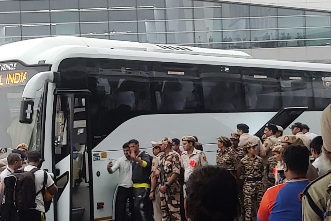 Weather god showers love as champs return home! Rohit & Co. receive hero's welcome