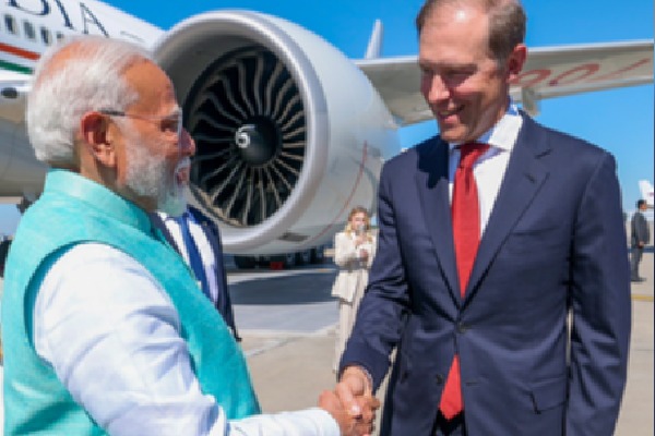 PM Modi received by Russia’s first Deputy PM, is it a signal to China?