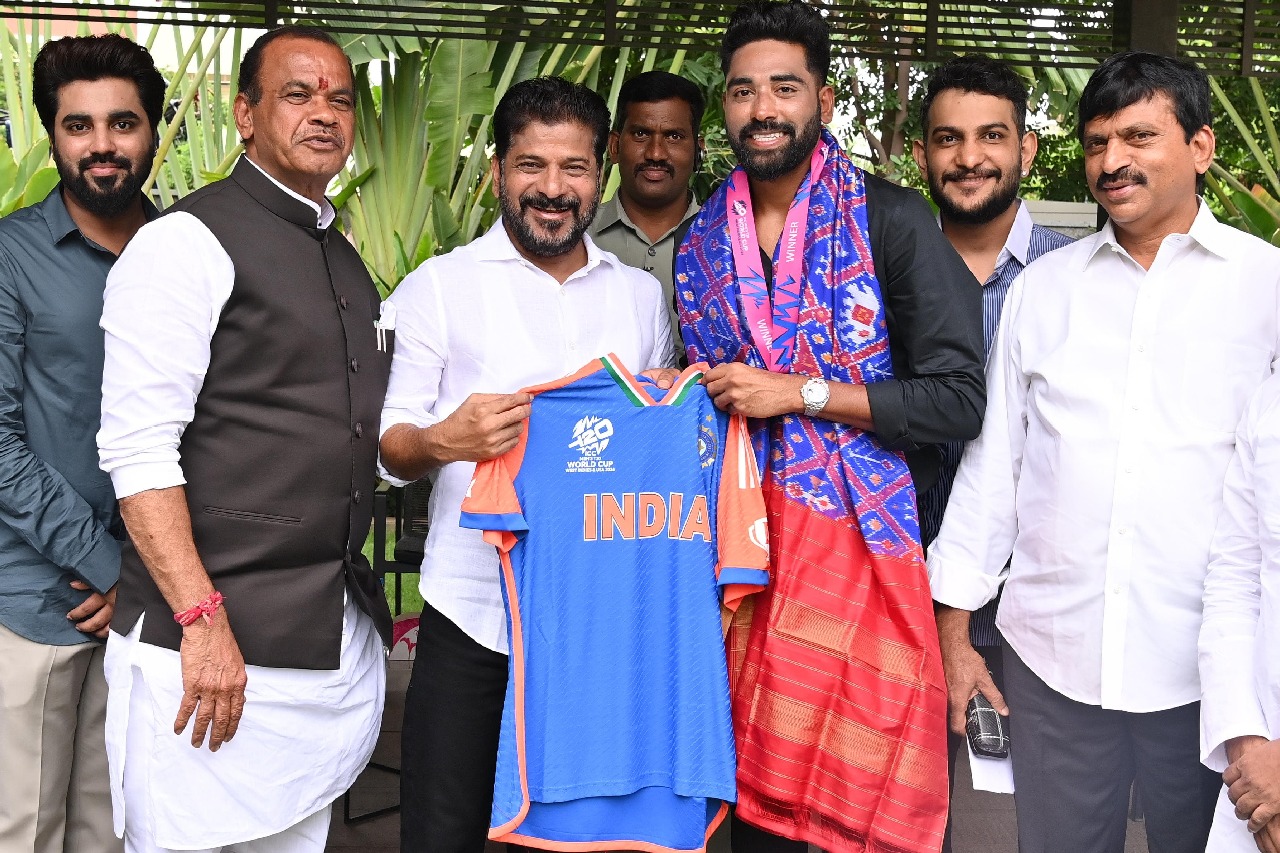 India pacer Siraj felicitated by Telangana CM