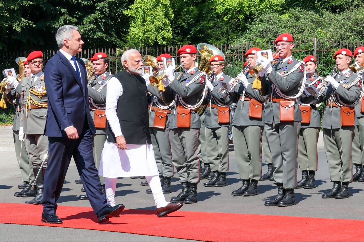 PM Modi accorded ceremonial welcome in Vienna on landmark Austria visit