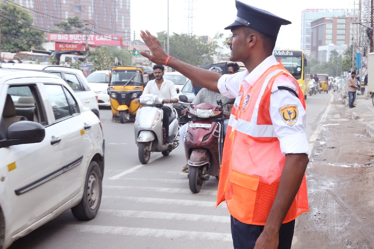 Traffic marshals to ease traffic congestion in Cyberabad