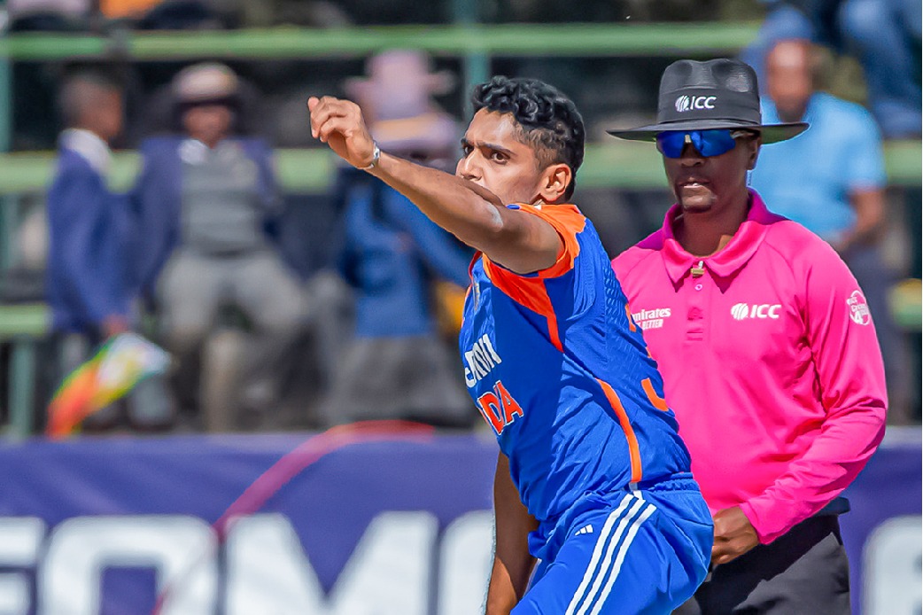 4th T20I: Khaleel Ahmed takes 2-32 as bowlers help India keep Zimbabwe to 152/7