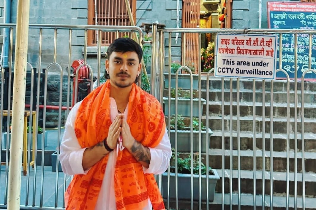 Ishan Kishan seeks Sai Baba's blessings on his 26th birthday, visits Shirdi