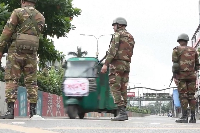 Around 1000 Indian students return home from riot-hit Bangladesh