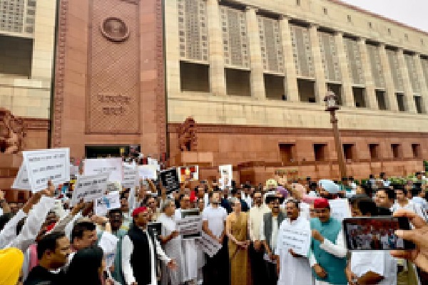 INDIA bloc protests against Union Budget, terms it 'discriminatory'