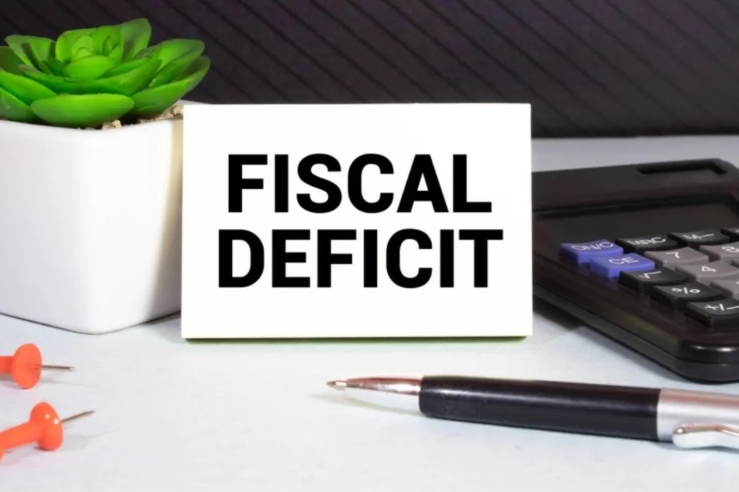 India’s fiscal deficit declined in April-June quarter