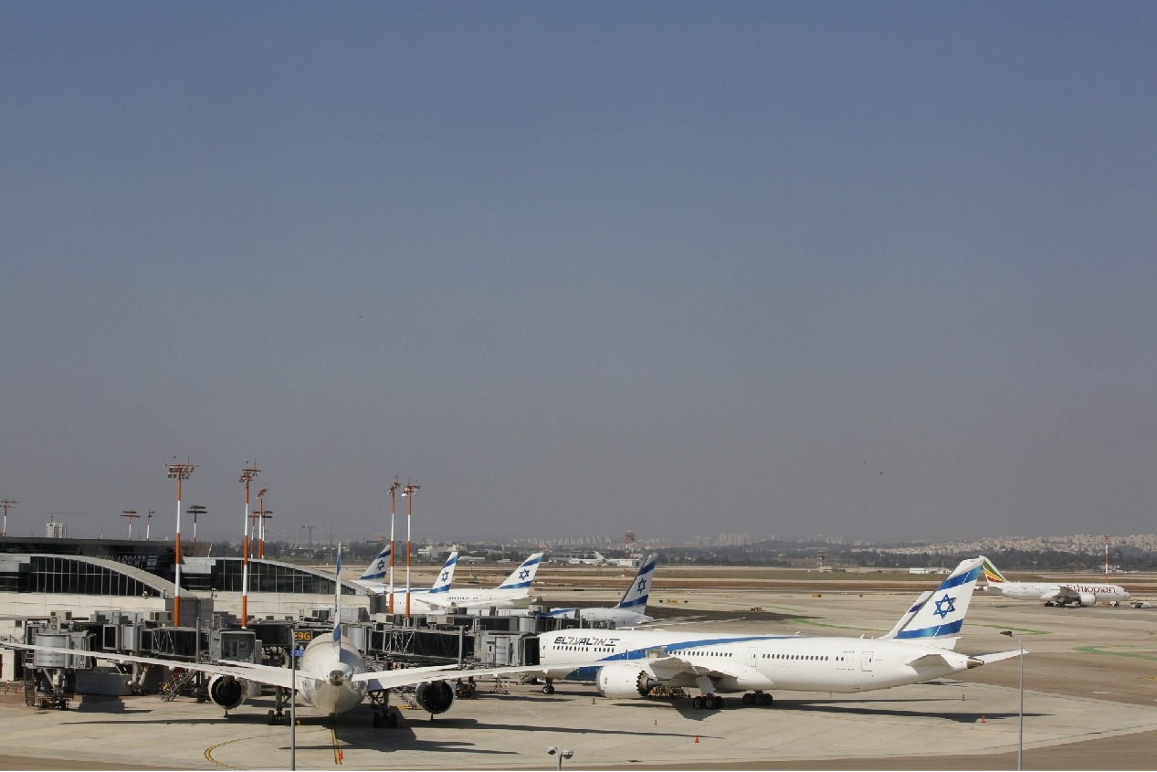 US, British airlines suspend flights to Israel due to security situation