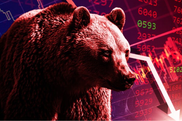 Bears growl! Sensex falls 885 points, investors lose over Rs 4 lakh crore