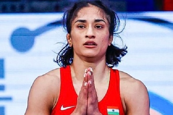 Paris Olympics: Vinesh Phgat disqualified from women’s 50kg wrestling