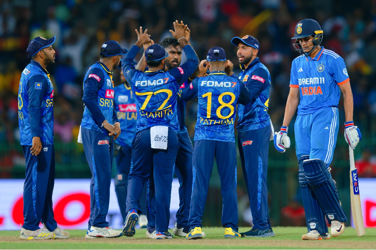 3rd ODI: Wellalage’s five-for helps Sri Lanka beat India by 110 runs; win series 2-0