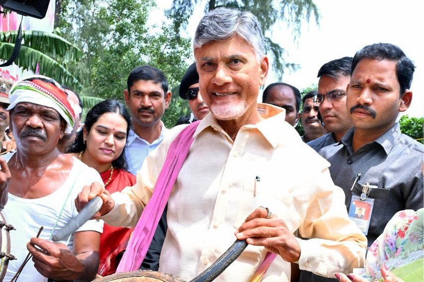 Pathetic to see 'dolis' in the age of AI, says Chandrababu Naidu