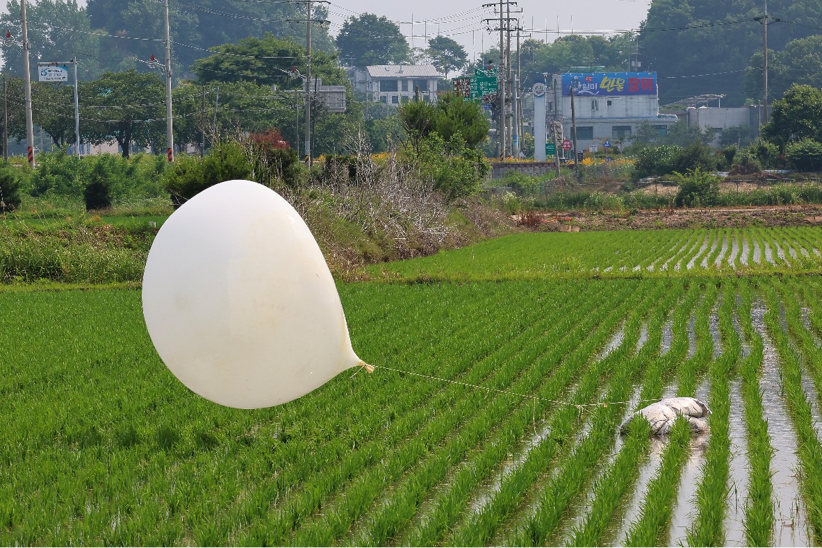 S. Korea says N. Korea sends some 240 trash-filled balloons