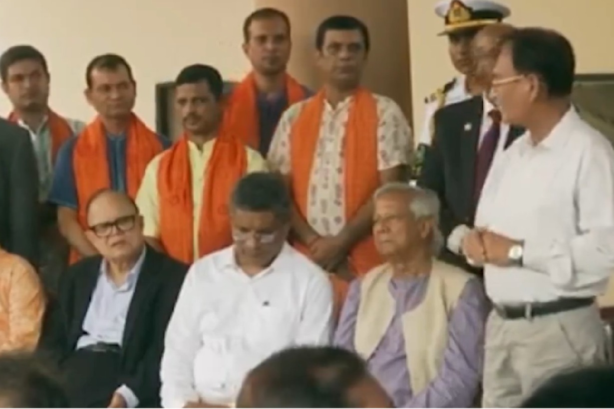 Yunus visits historic Dhaka temple, assures no discrimination against Hindus in B'desh