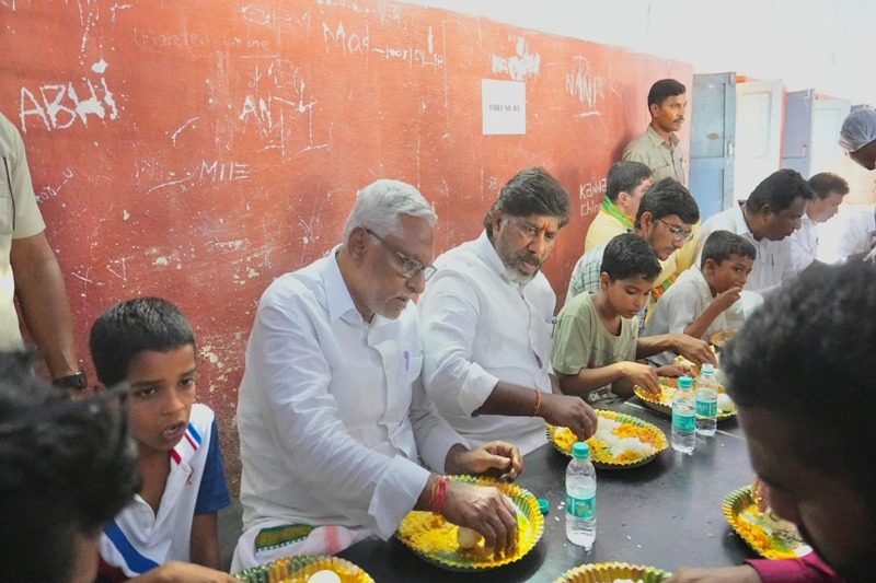 Telangana Deputy CM visits residential school following death of two students