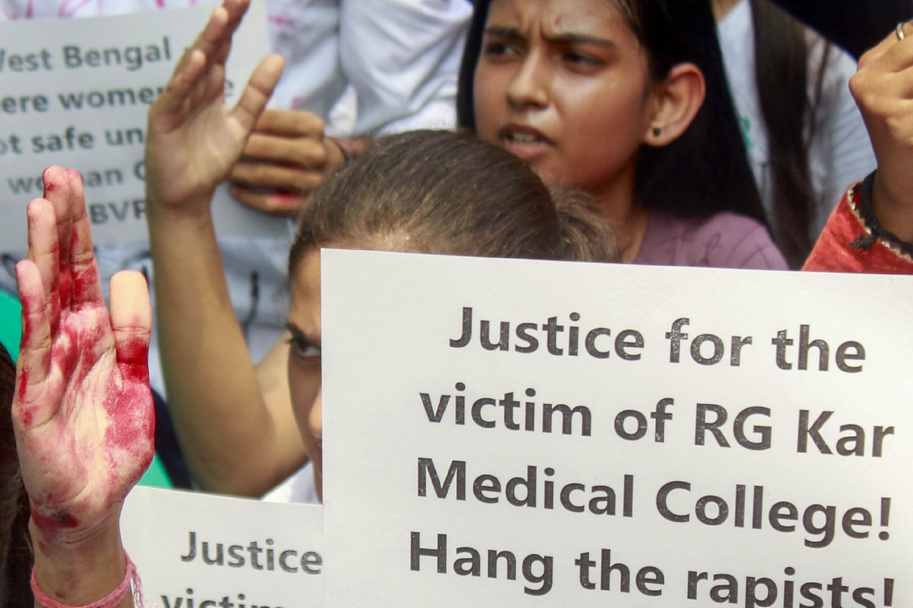 SC takes suo moto cognisance of RG Kar case, to hear matter on Tuesday