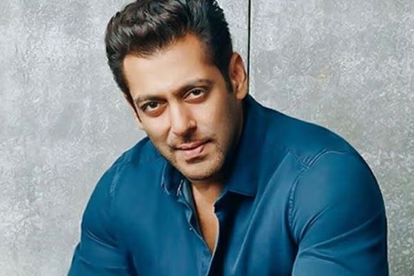 When Salman Khan was addressed as 'Shah Rukh' by this filmmaker