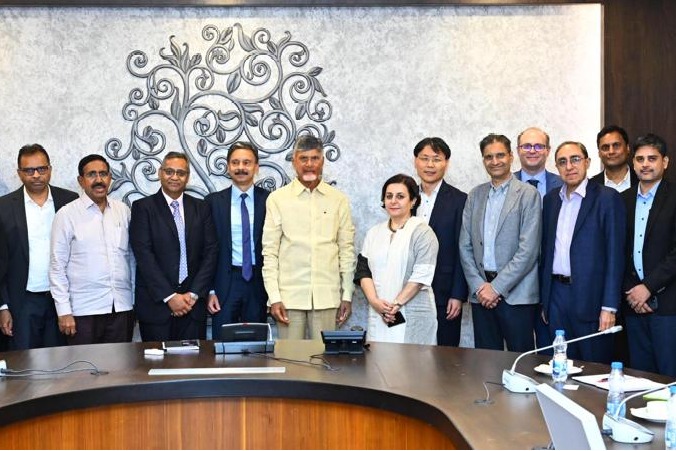 Chandrababu Naidu invites World Bank, ADB to partner in Amaravati development