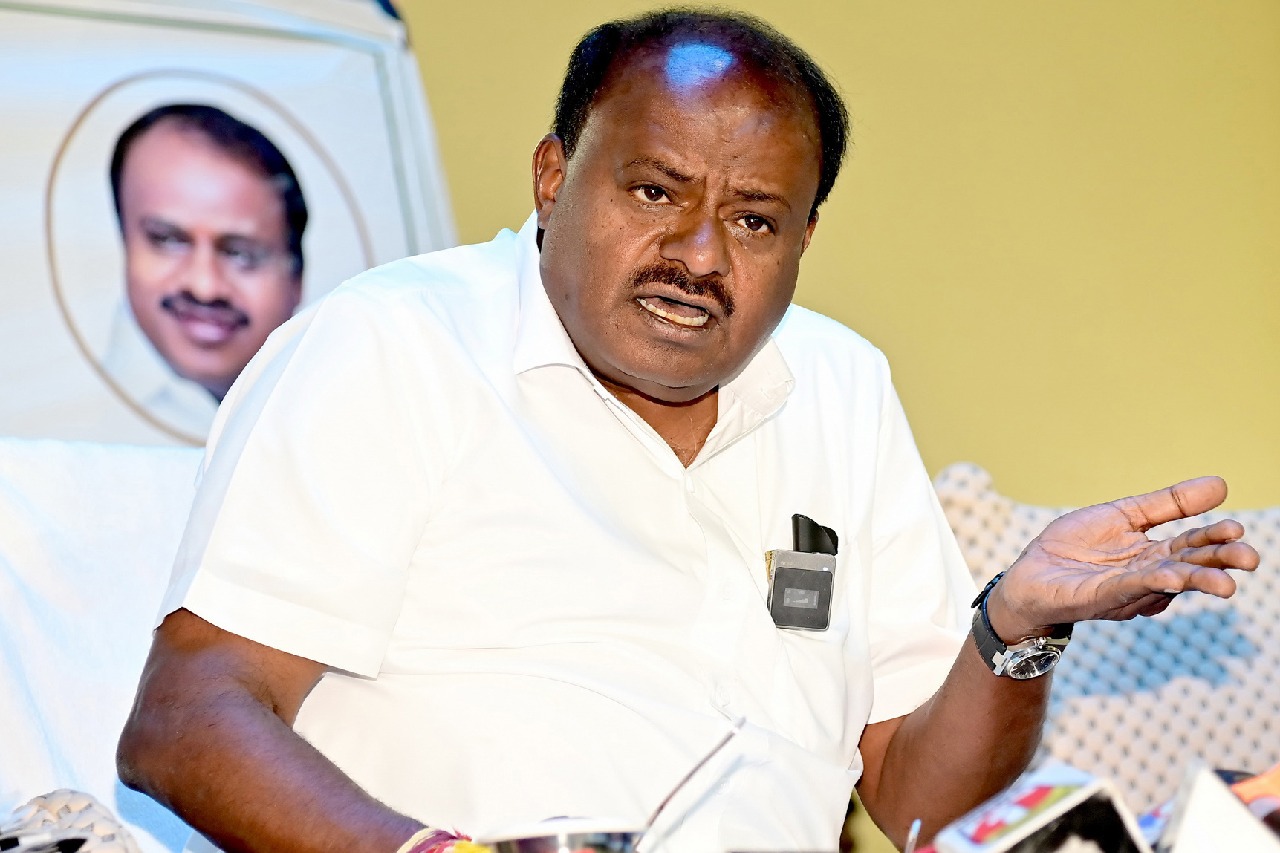 Don't divert attention from MUDA scam by making allegations against me: Kumaraswamy to Siddaramaiah