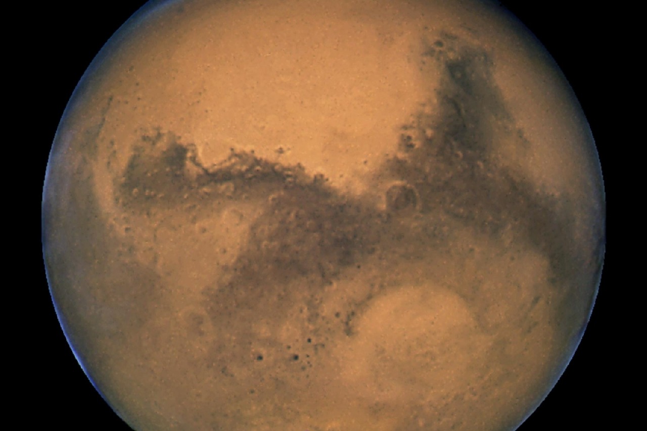 Rubber, synthetic fibres, polymers may prevent astronauts from radiation on Mars