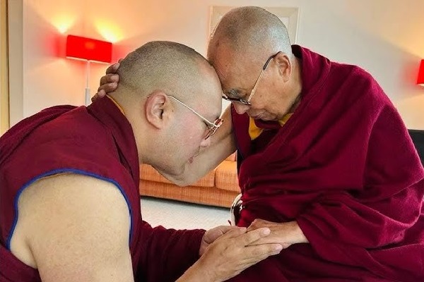 Tibetan religious head Karmapa calls on Dalai Lama after seven years