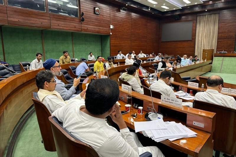 Second JPC meet on Waqf Bill witnesses heated arguments; Muslim bodies submit reservations