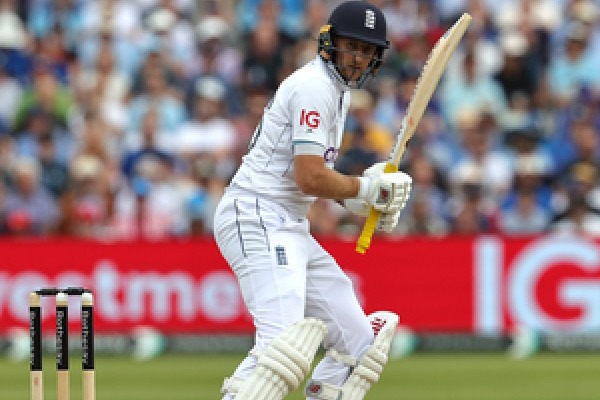 Joe Root sets England record with 34th Test century