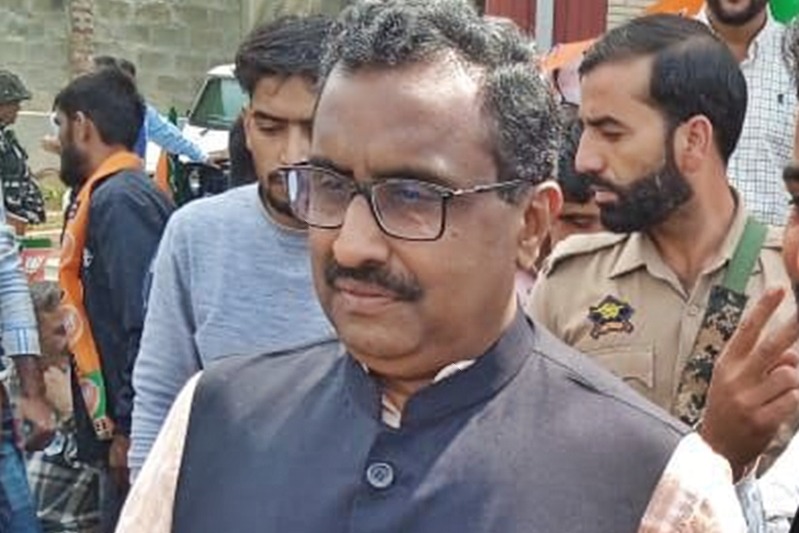 Both Abdullahs and Muftis should be shown the door: Ram Madhav