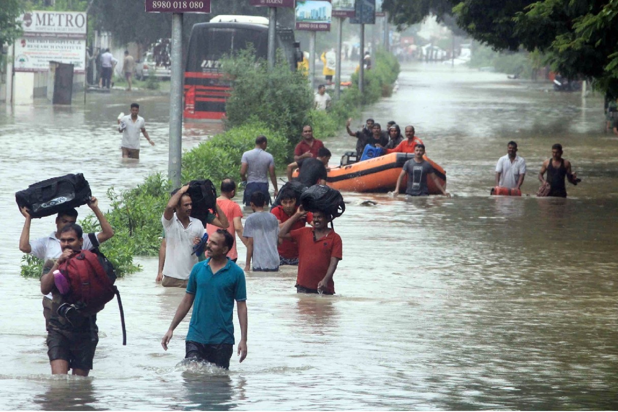 Gujarat’s Nadiad experiences heavy rains, low-lying areas flooded