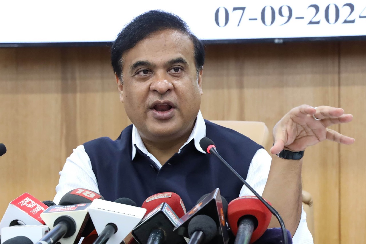 Assam to maintain double vigilance to check B'deshi infiltration: Himanta Biswa Sarma