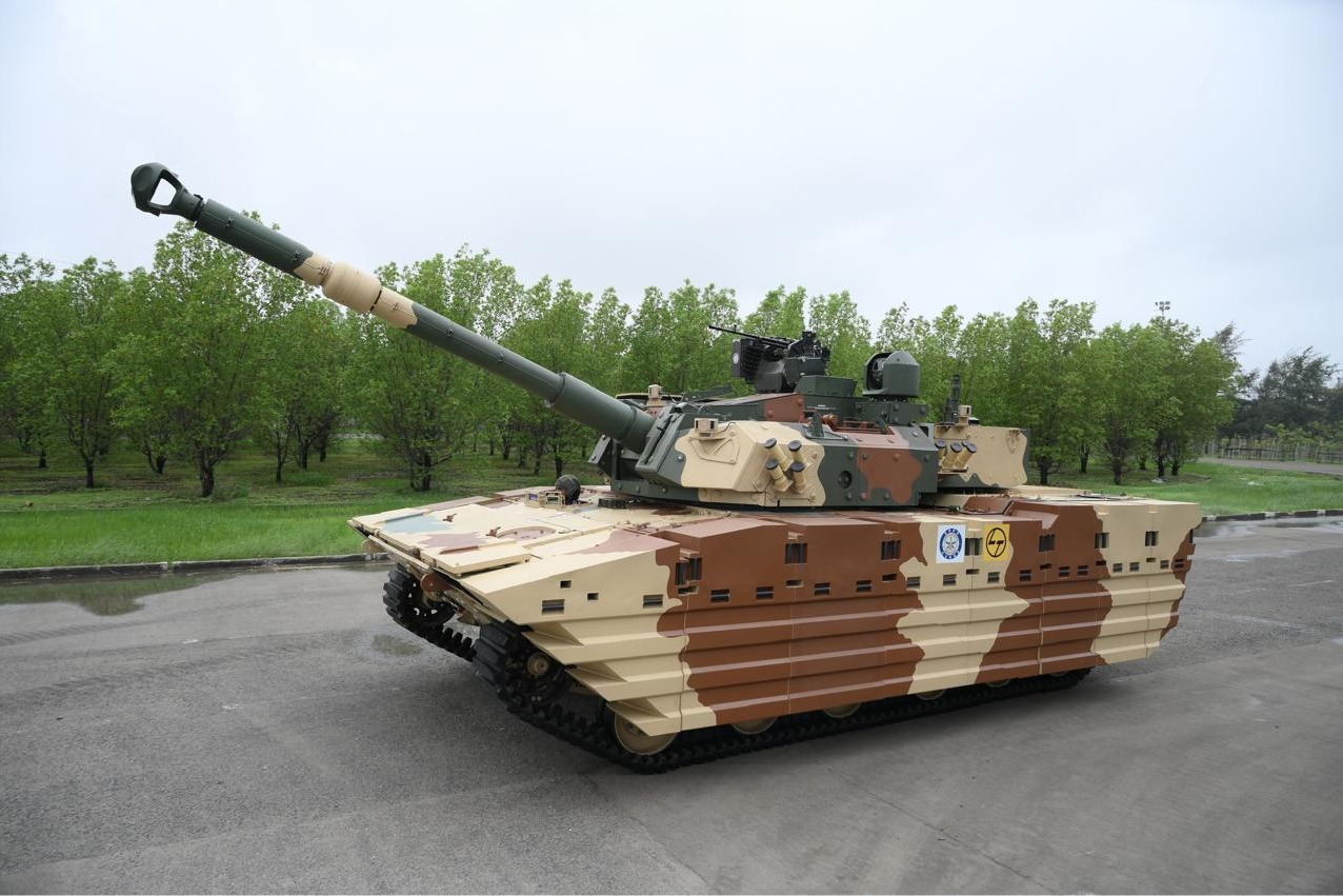 Indian Light Tank 'Zorawar' clears field firing trials in deserts