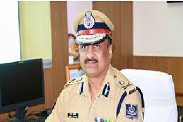 Assault on Army officer, woman friend: Odisha DGP suspends 5 cops for gross misconduct