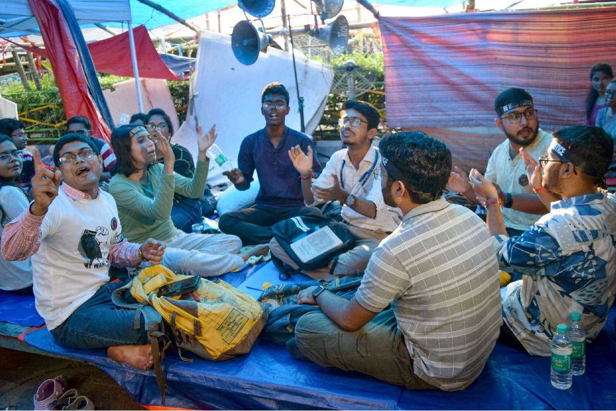 Facilities, arrangements withdrawn at junior doctors’ protest venue in Kolkata