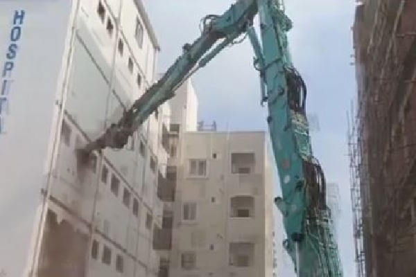 HYDRAA resumes demolition of illegal structures in Greater Hyderabad