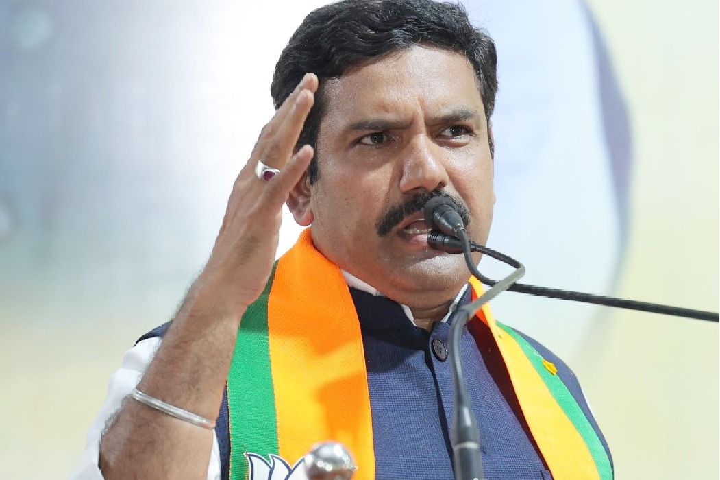 Posing as innocent even after court verdict is height of hypocrisy; K’taka BJP chief to CM