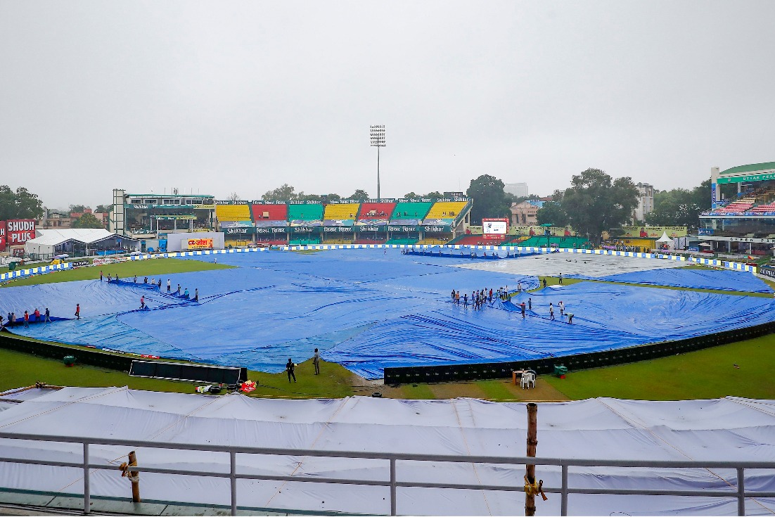 Former pacer RP Singh reveals what cricketers do during rain breaks