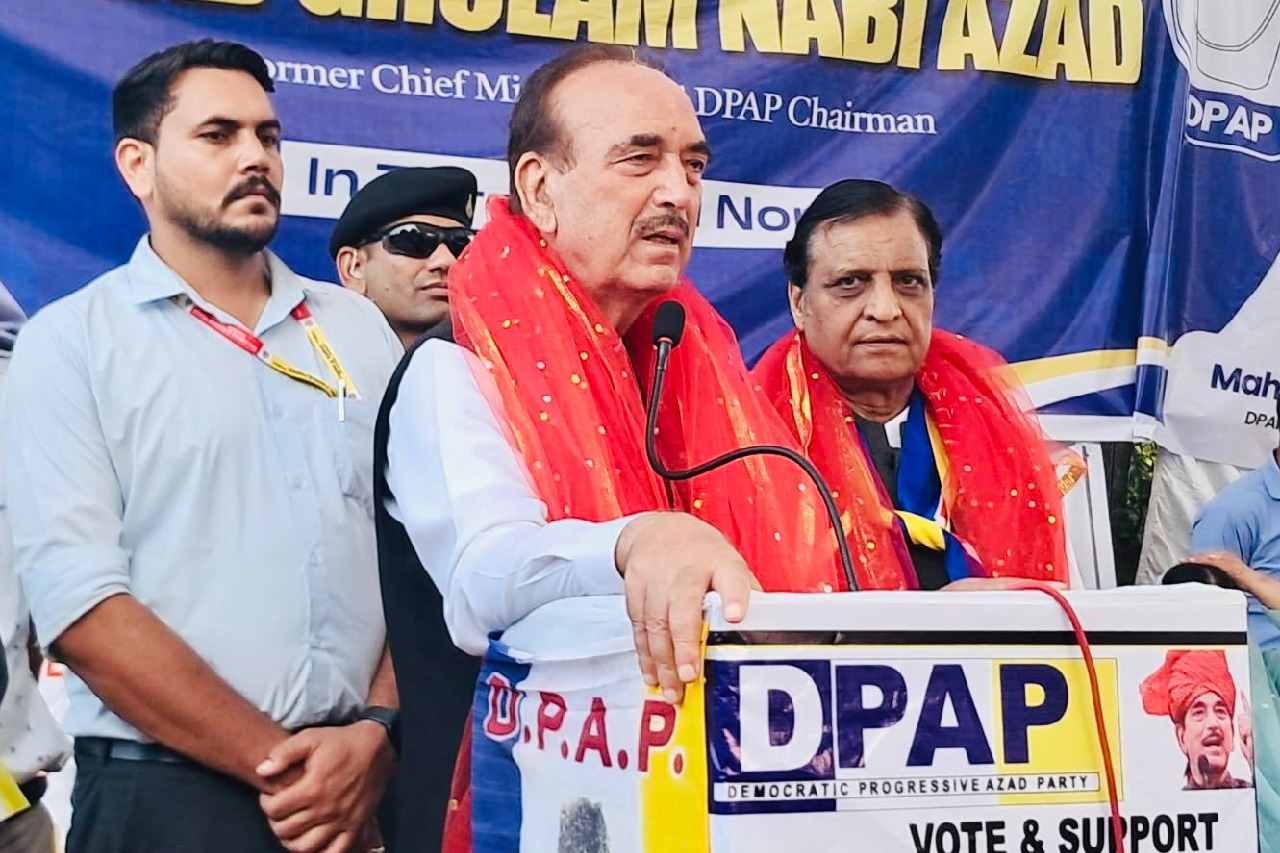 Want Article 370 back, but not expecting anything from BJP: Azad