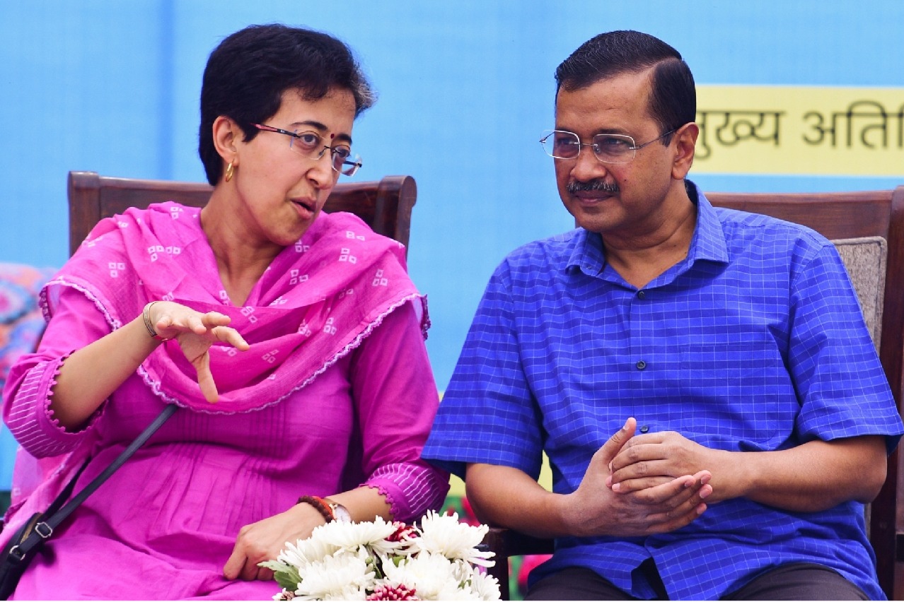 SC stays defamation proceedings against Kejriwal, Atishi