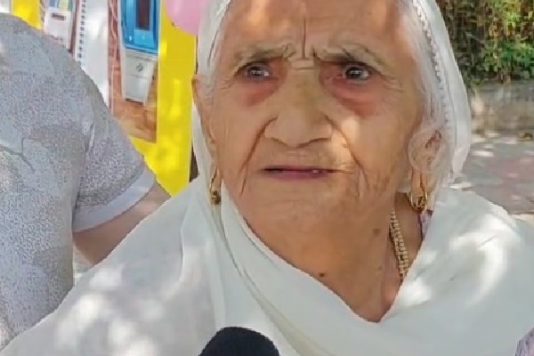 J&K Polls: 102-year-old casts vote in Udhampur, says it's her duty