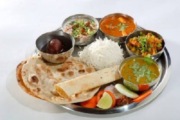 Home-cooked veg thali costlier by 11 pc in September, non-veg thali gets cheaper